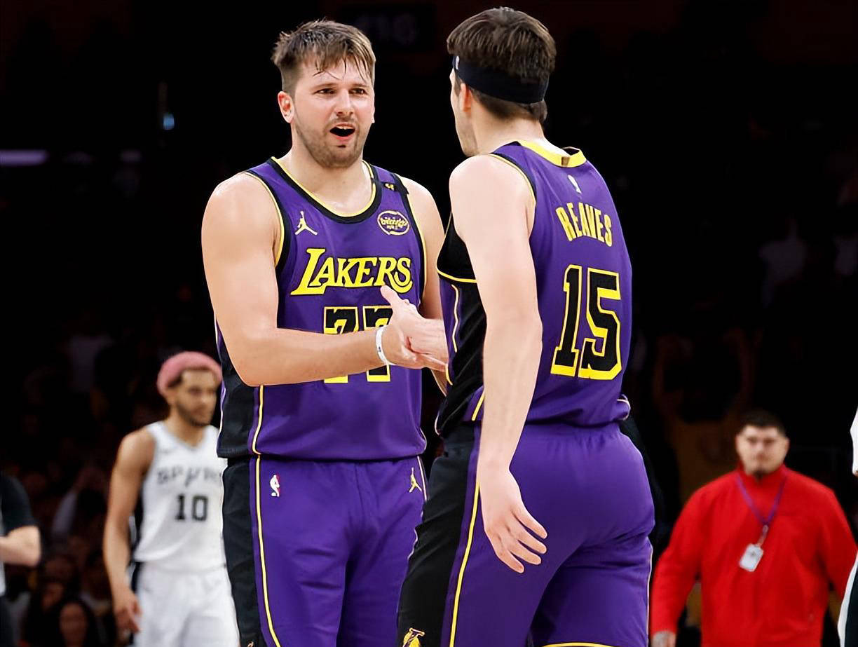 开云注册送38元东契奇在湖人比赛中出色发挥，刷新纪录引发热议！的简单介绍