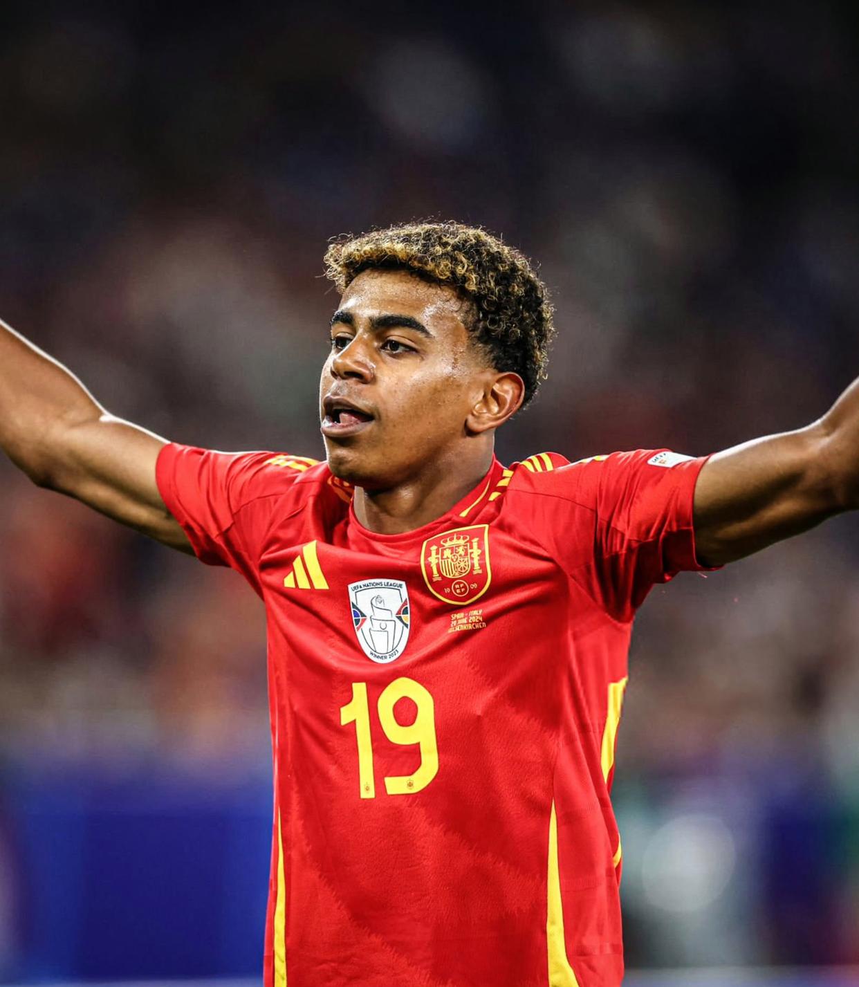 开云APP注册送金集结日法国杯传出新动向，毕尔巴鄂竞技单刀错失，管理层表态：压力陡增，团队化学反应显著的简单介绍